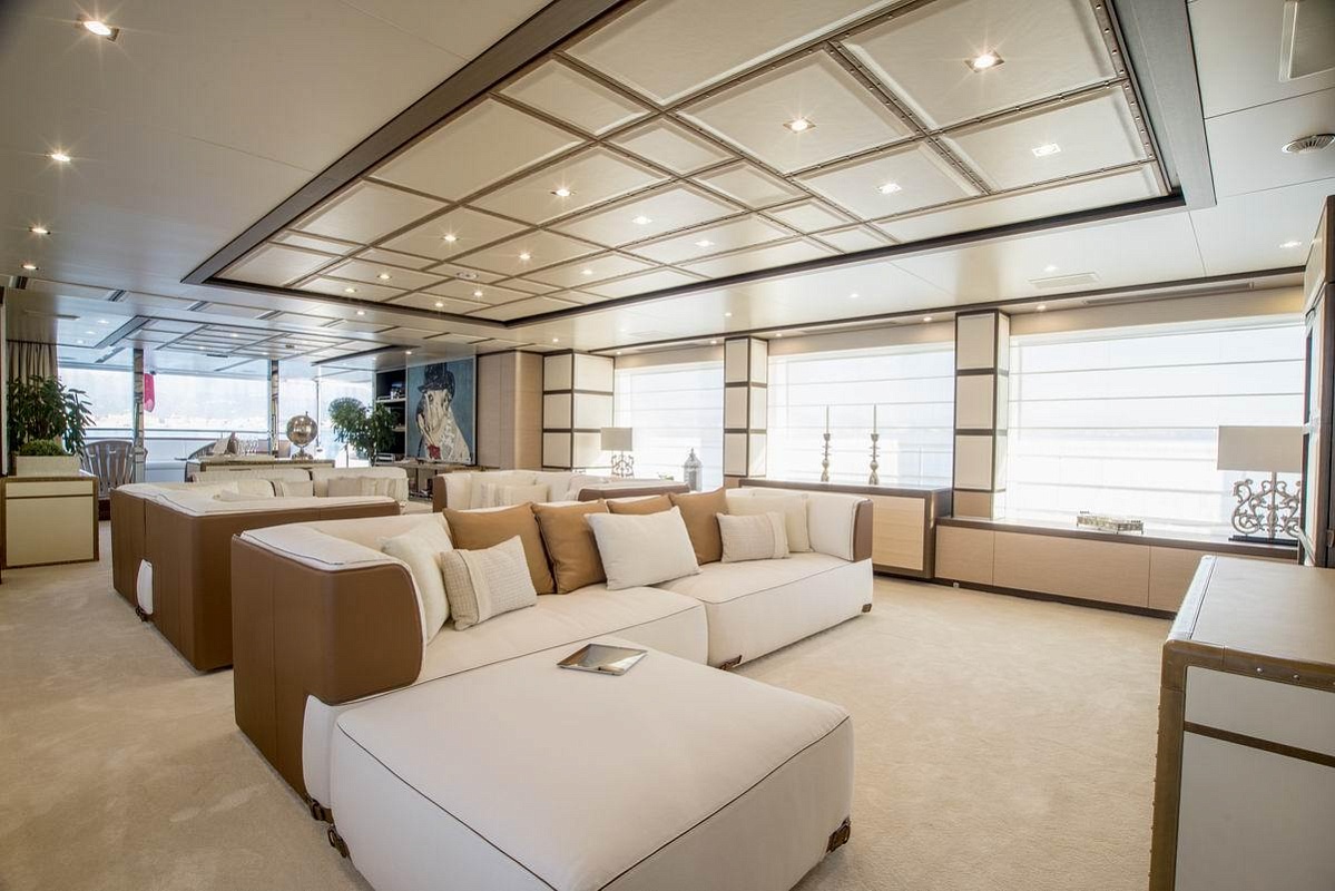 Аренда яхты Benetti Crystal 140 - NELA (Soy Amor) во Франции